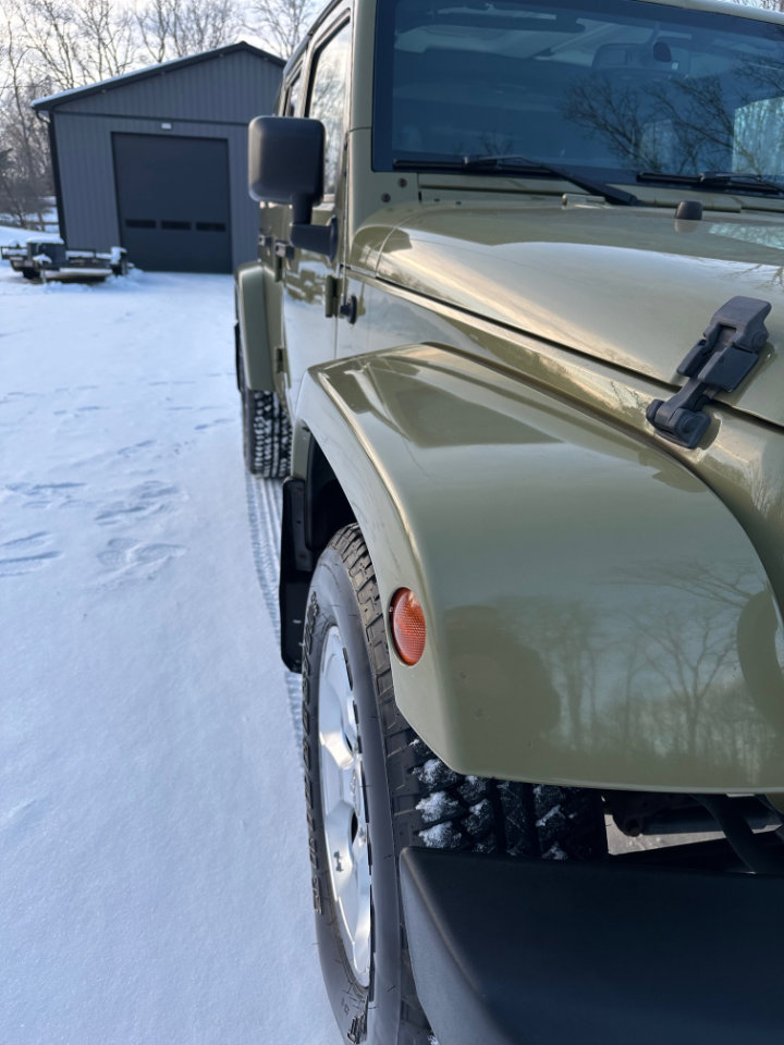 Used 2013 Jeep Wrangler Unlimited Sahara w/ Connectivity Group image 20