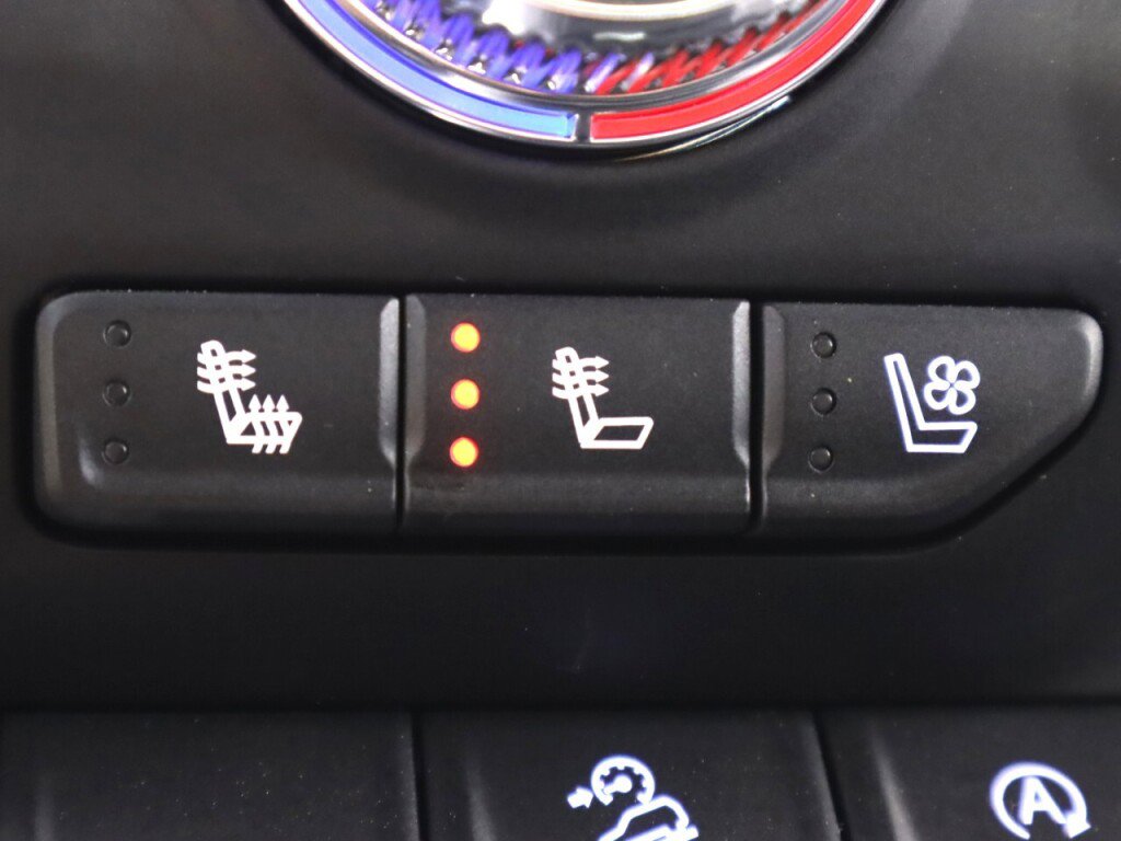 Used 2021 GMC Sierra 1500 SLT image 25