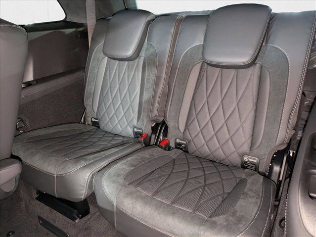 New 2026 Mercedes-Benz GLS 63 AMG 4MATIC image 19