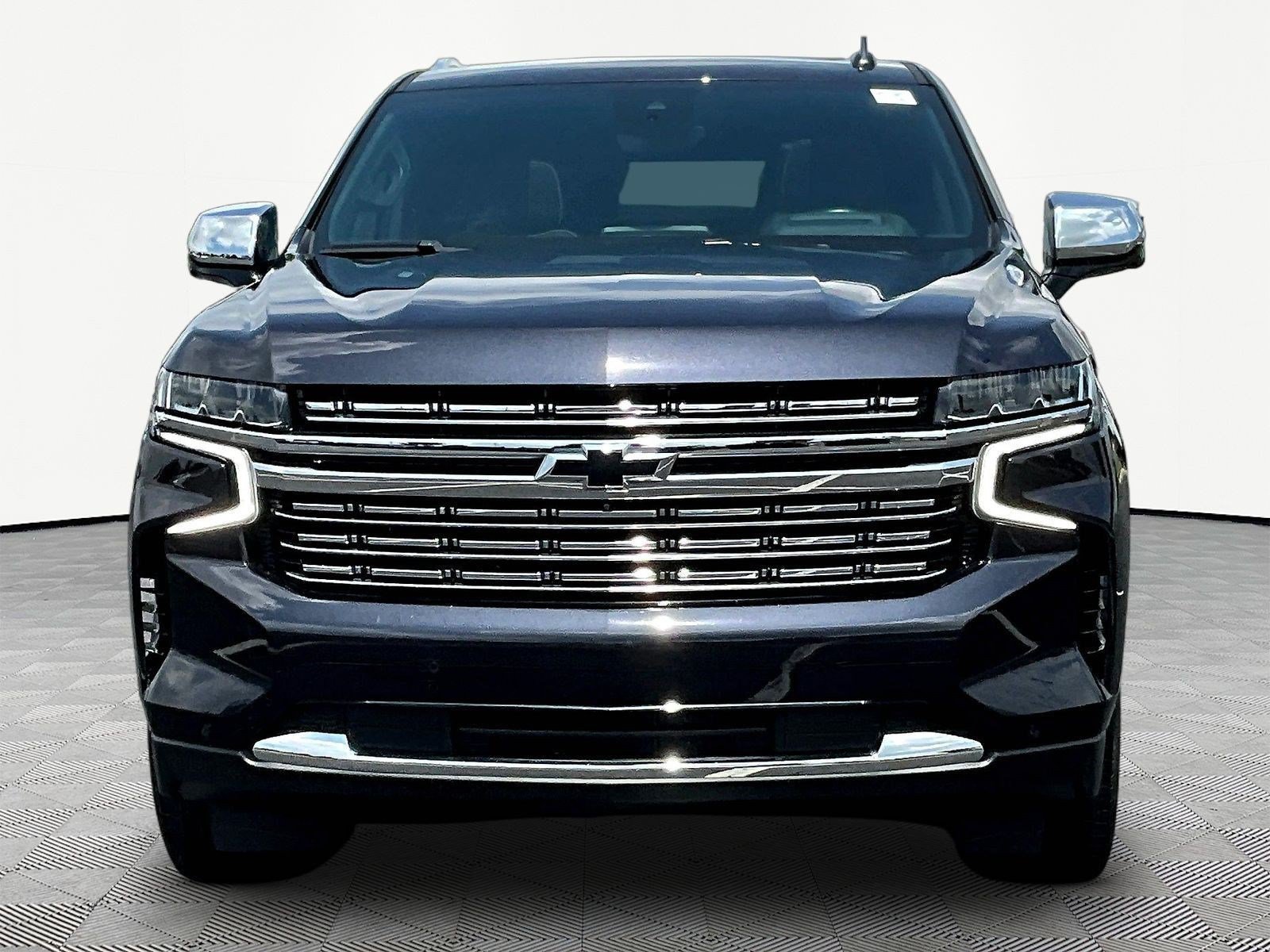 Used 2023 Chevrolet Tahoe Premier w/ Advanced Technology Package AWD/4WD image 2