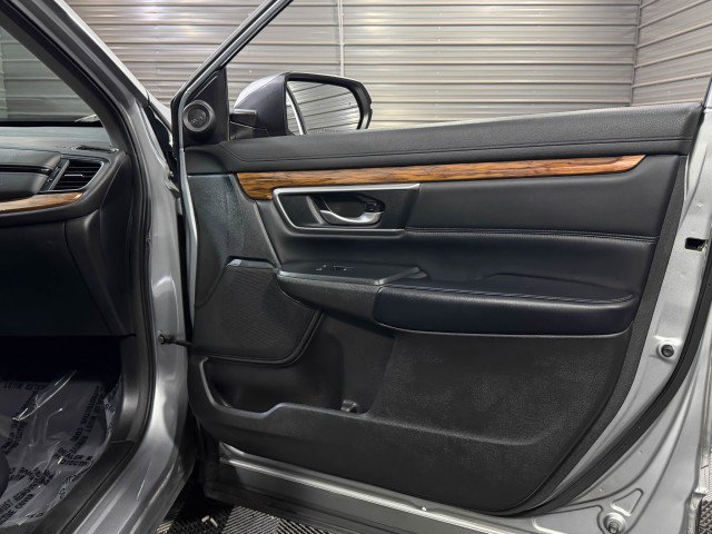 Used 2018 Honda CR-V Touring image 32