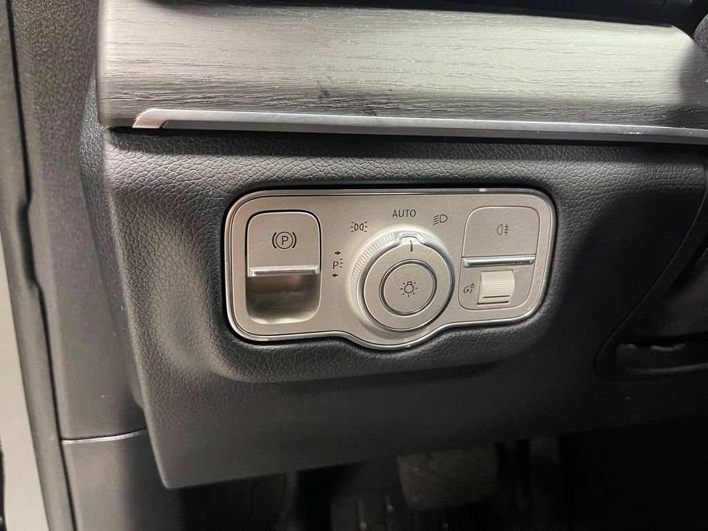 Used 2022 Mercedes-Benz GLE 350 4MATIC image 19