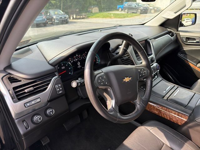 Used 2017 Chevrolet Suburban Premier AWD/4WD image 14