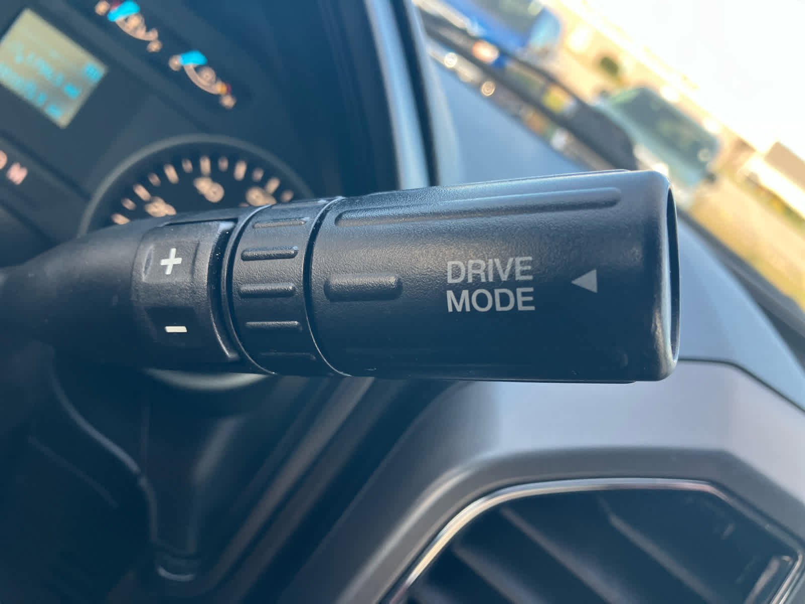 Used 2018 Ford F150 XLT image 22