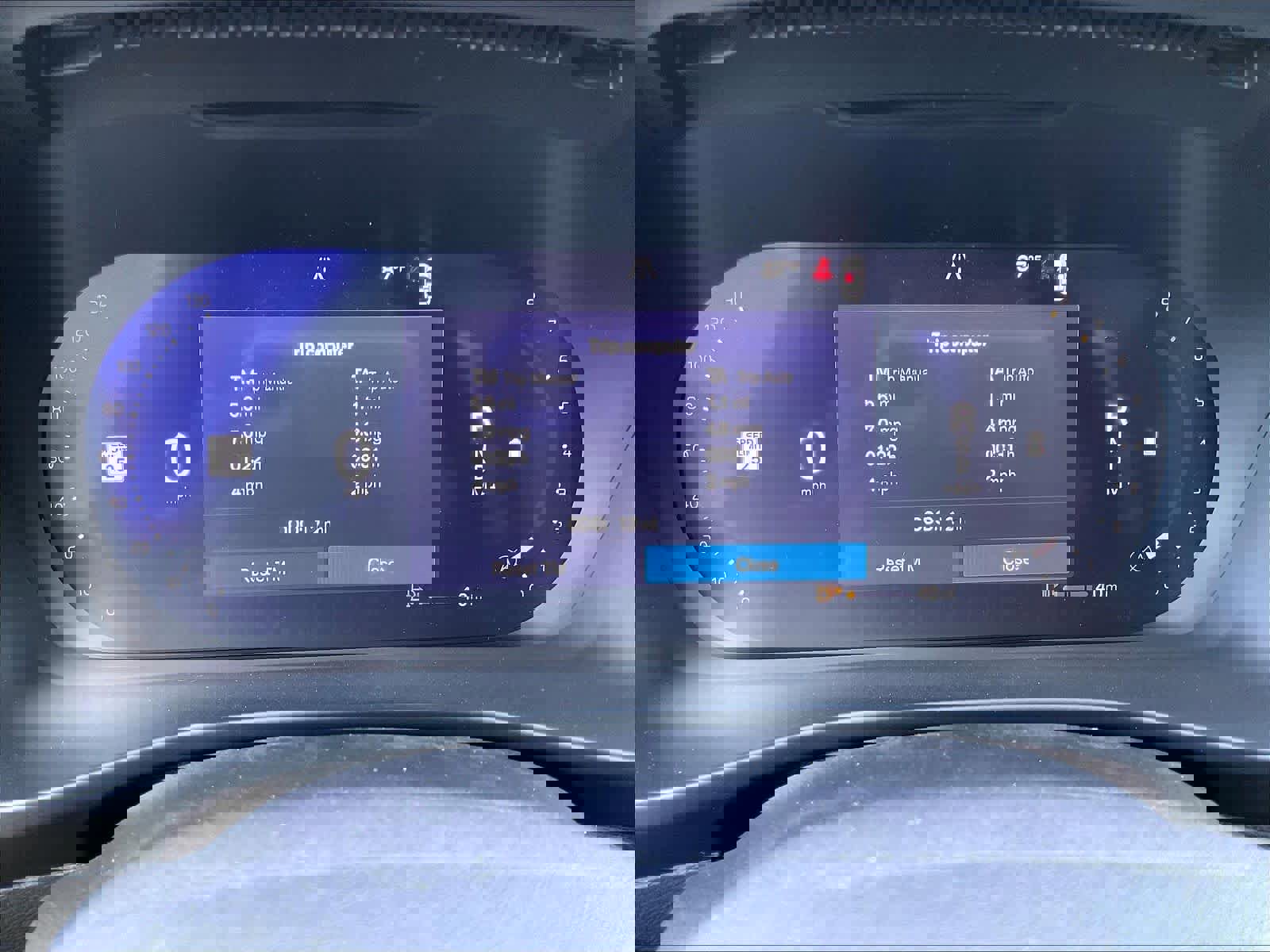 New 2026 Volvo XC40 B4 Plus w/ Protection Package Premier image 19