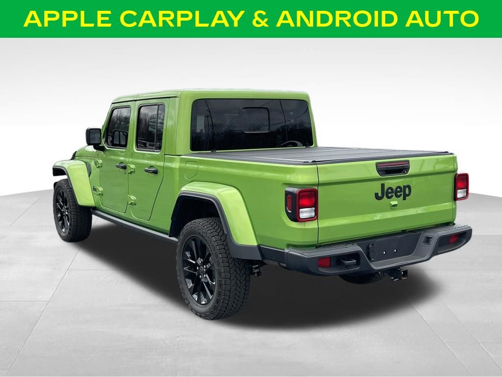 Used 2025 Jeep Gladiator Sport image 12