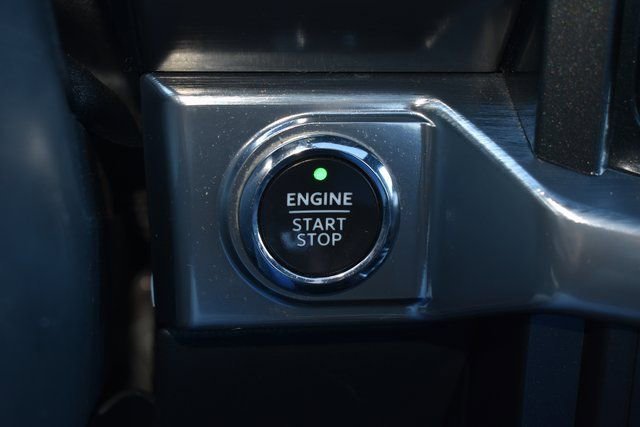 Used 2021 Ford F150 Lariat w/ Equipment Group 502A High image 24