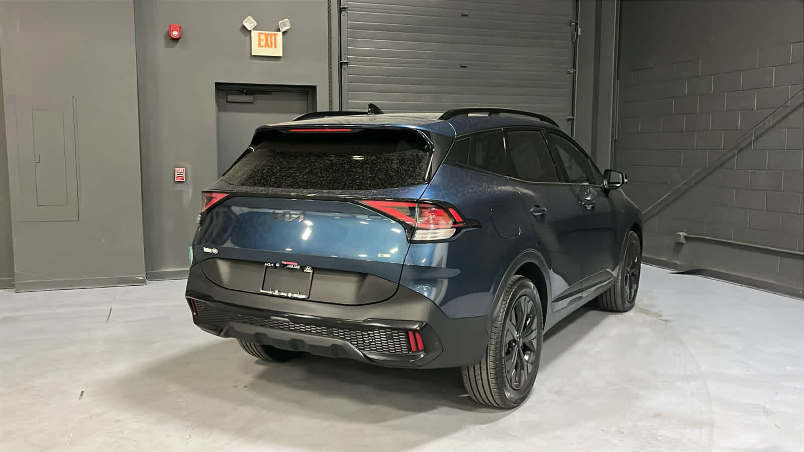 Used 2025 Kia Sportage X-Line AWD/4WD image 3