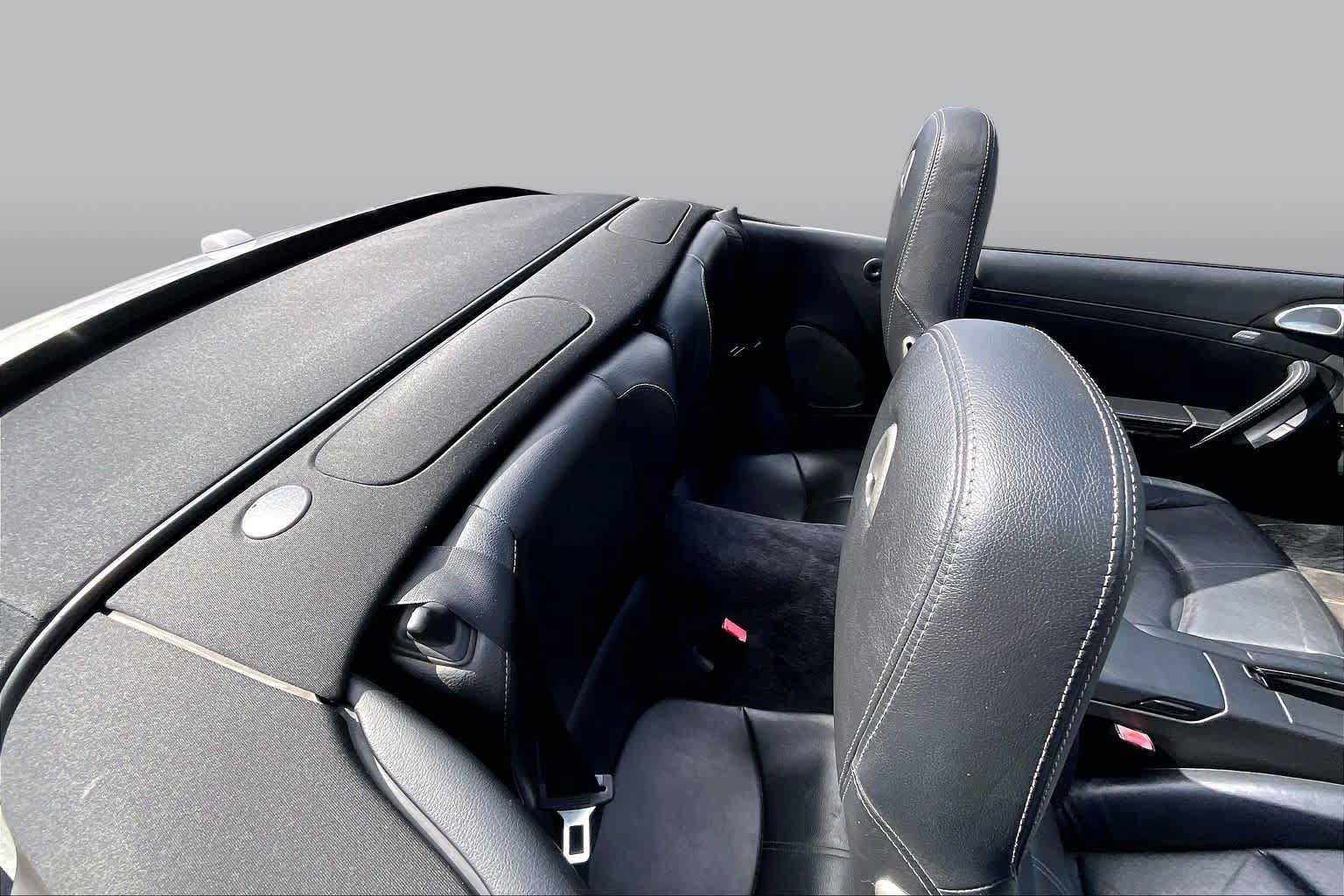 Used 2011 Porsche 911 Carrera RWD image 17