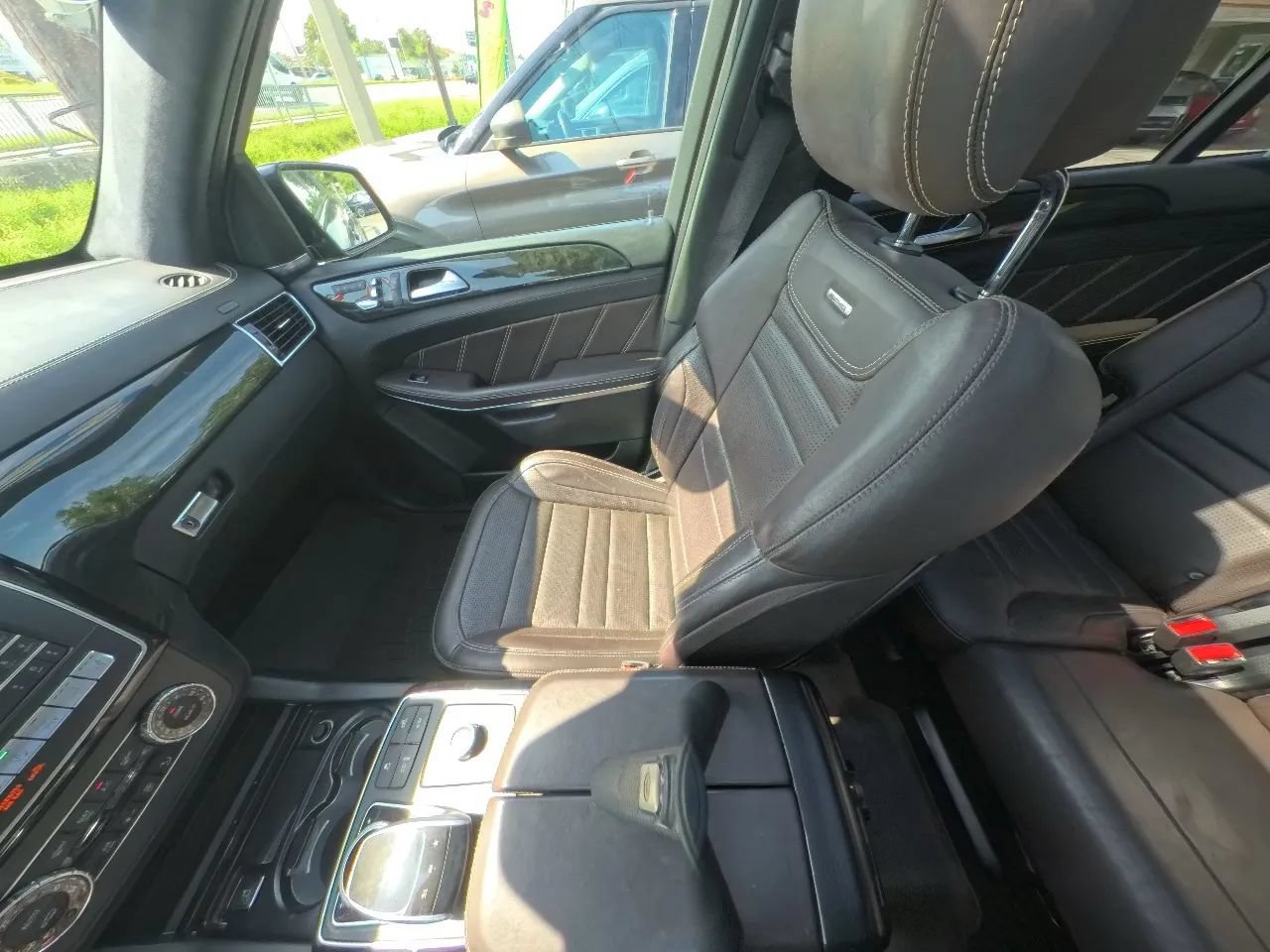 Used 2019 Mercedes-Benz GLS 63 AMG 4MATIC w/ AMG Night Styling Package image 26