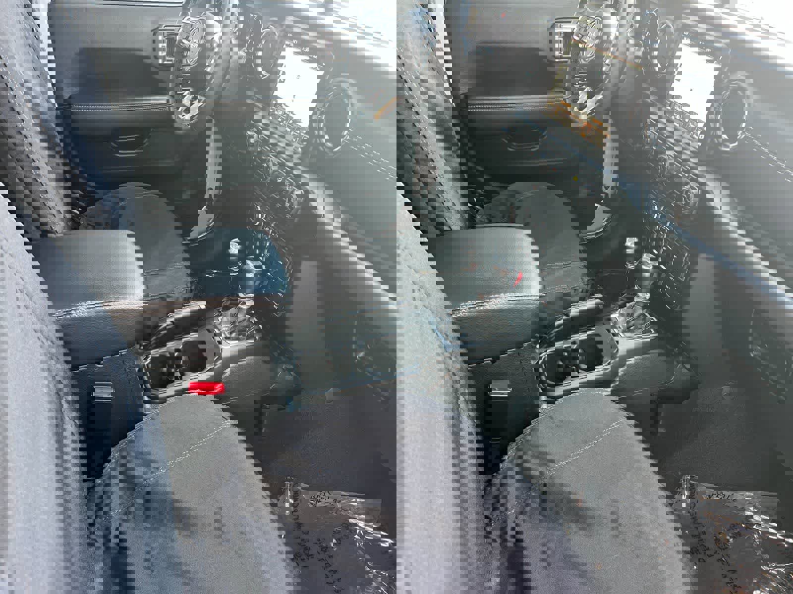 Used 2023 Jeep Wrangler Sahara image 17