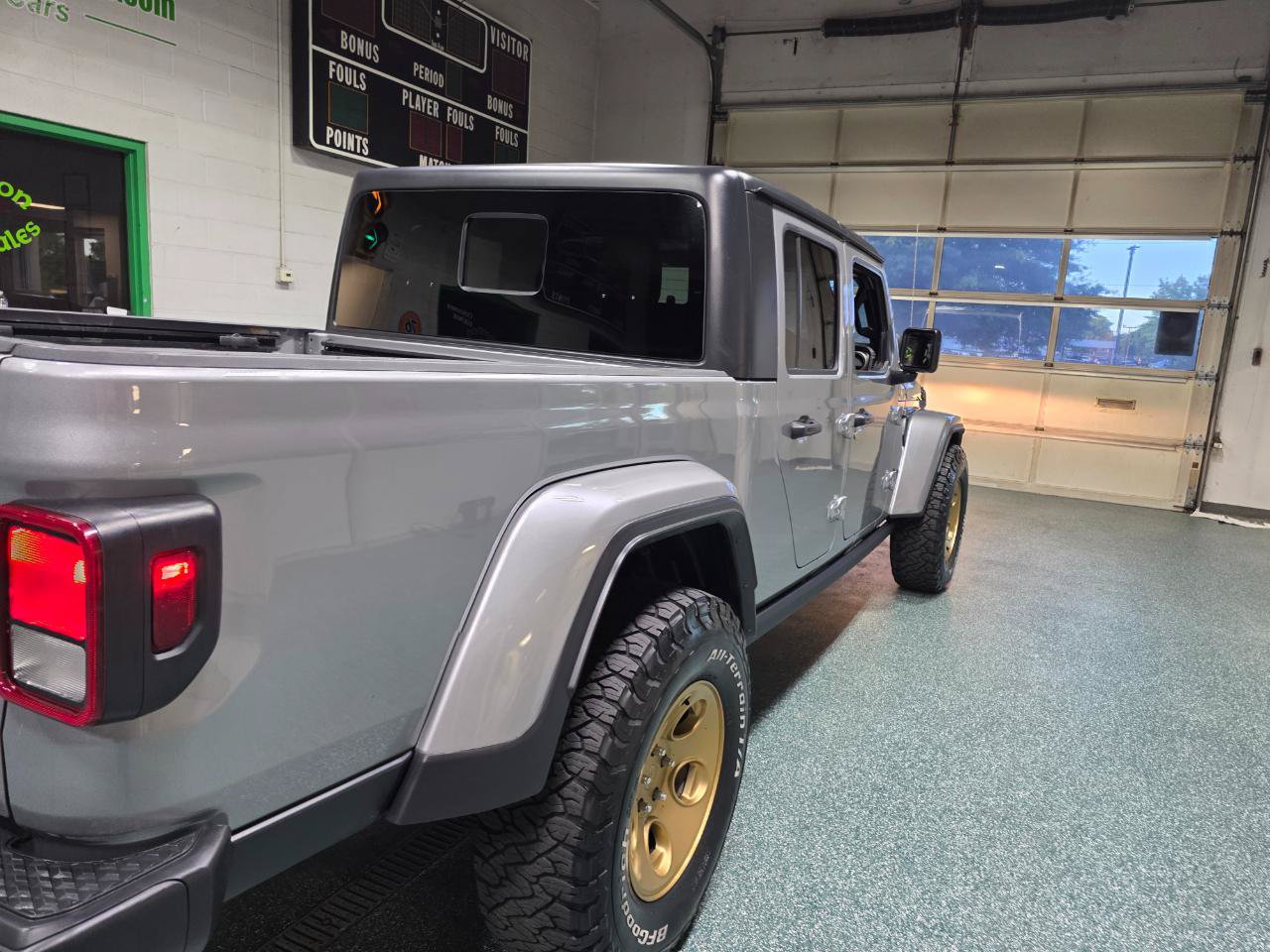 Used 2020 Jeep Gladiator Sport w/ Quick Order Package 24S AWD/4WD image 7