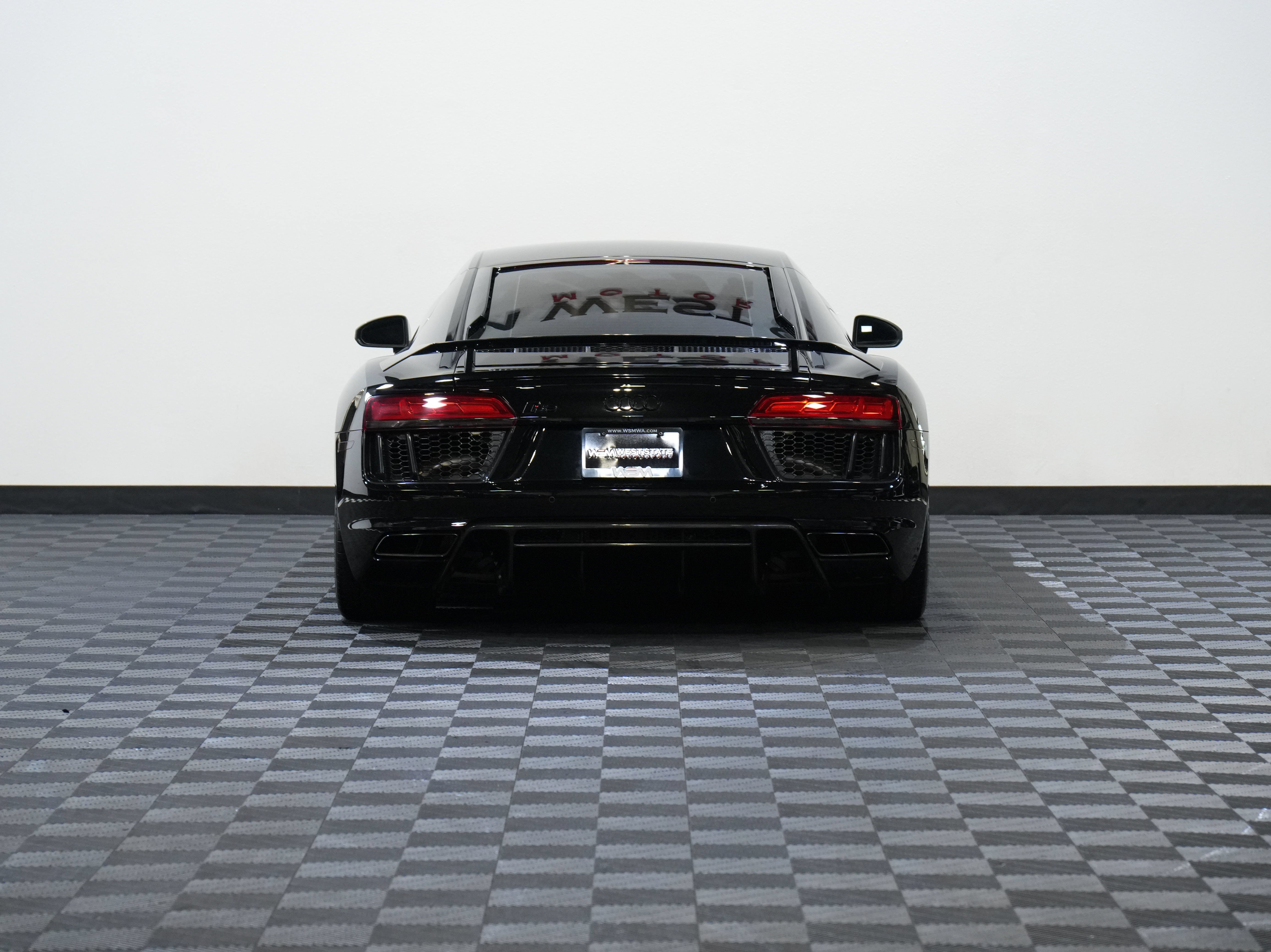 Used 2017 Audi R8 V10 plus AWD/4WD image 7