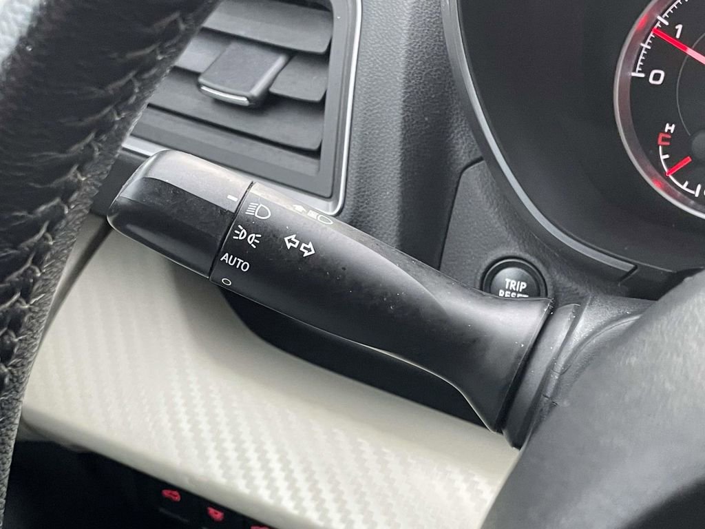 Used 2021 Subaru Ascent Premium w/ Convenience Package image 16