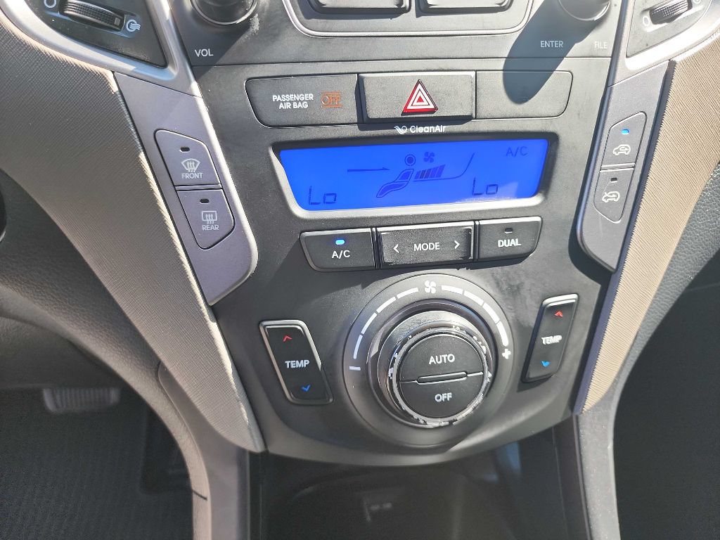 Used 2013 Hyundai Santa Fe Sport 2.0T FWD image 22