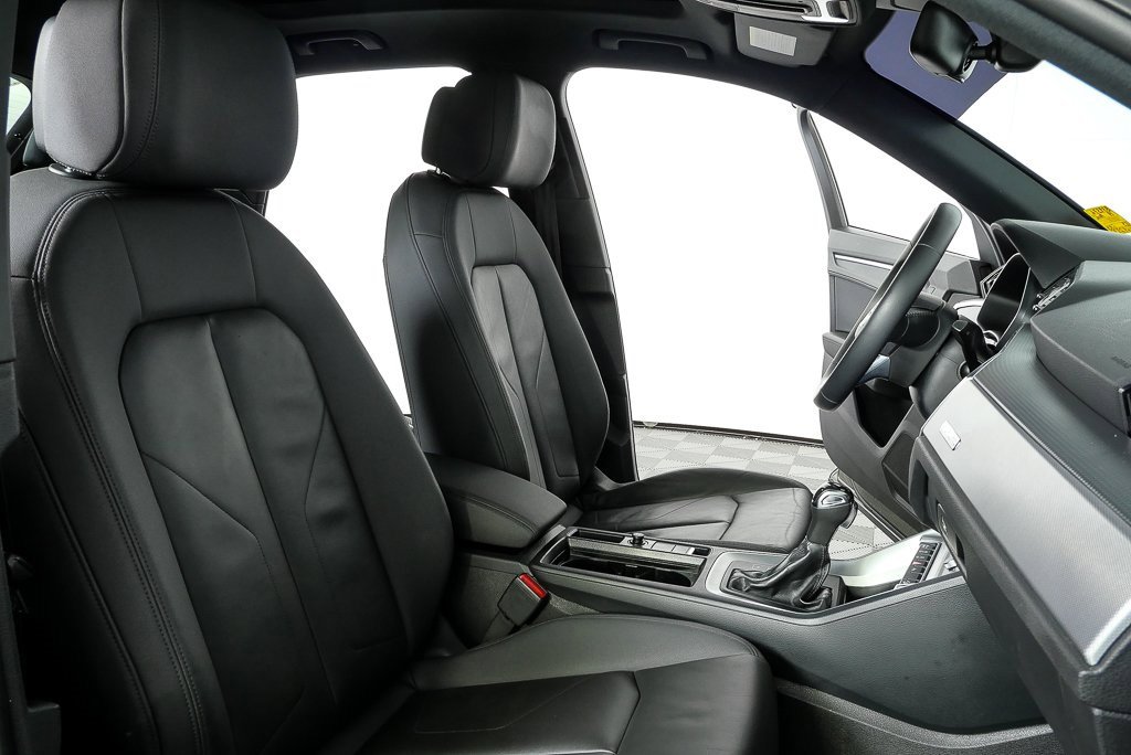 Used 2019 Audi Q3 2.0T Premium w/ Convenience Package image 21