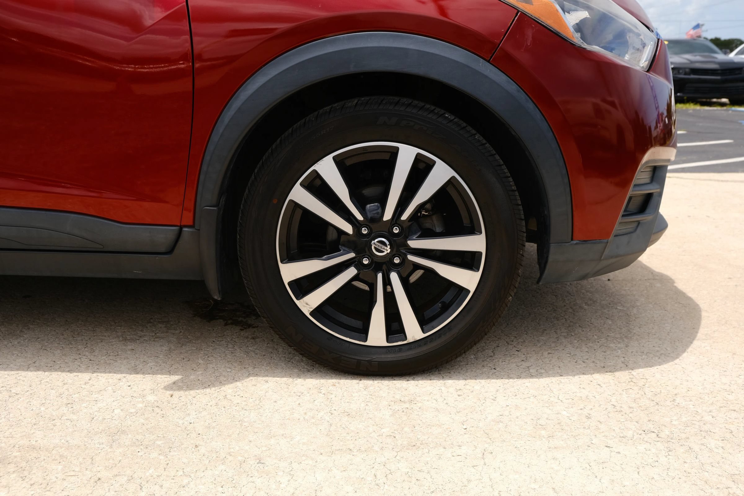 Used 2019 Nissan Kicks SV FWD image 20