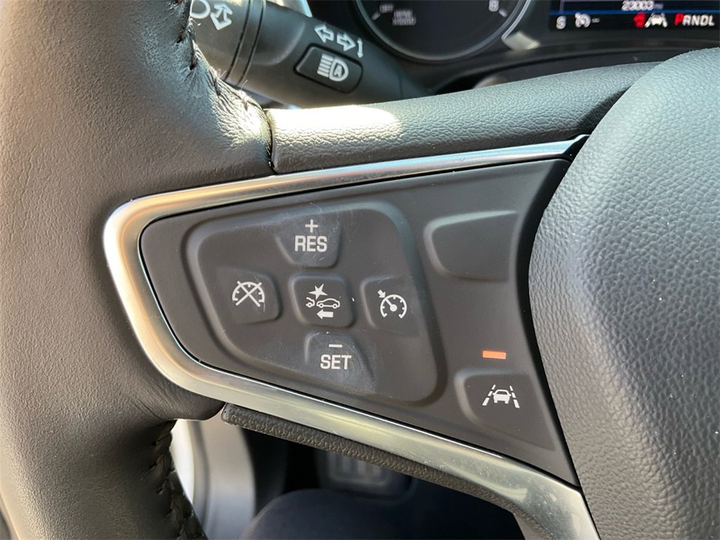 Used 2022 Chevrolet Equinox LT w/ Driver Convenience Package image 28