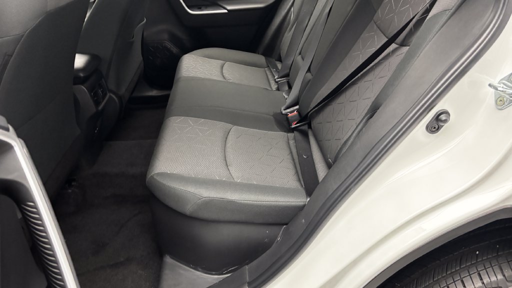 Used 2024 Toyota RAV4 XLE w/ Weather Package AWD/4WD image 32