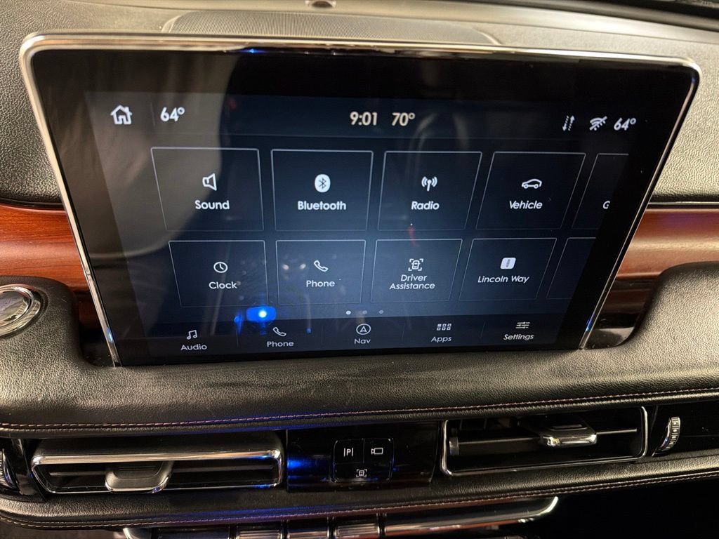 Certified 2020 Lincoln Aviator Reserve w/ Equipment Group 202A AWD/4WD image 10