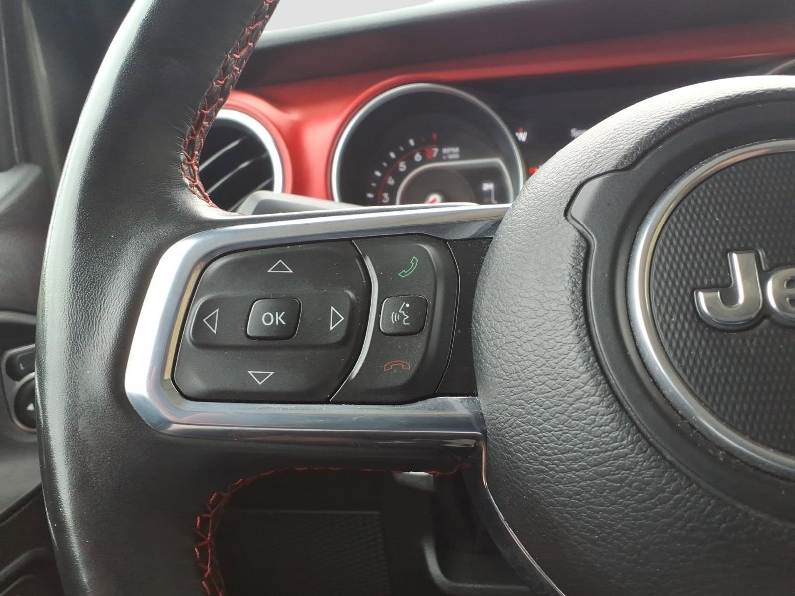 Used 2022 Jeep Gladiator Rubicon w/ Cold Weather Group image 23