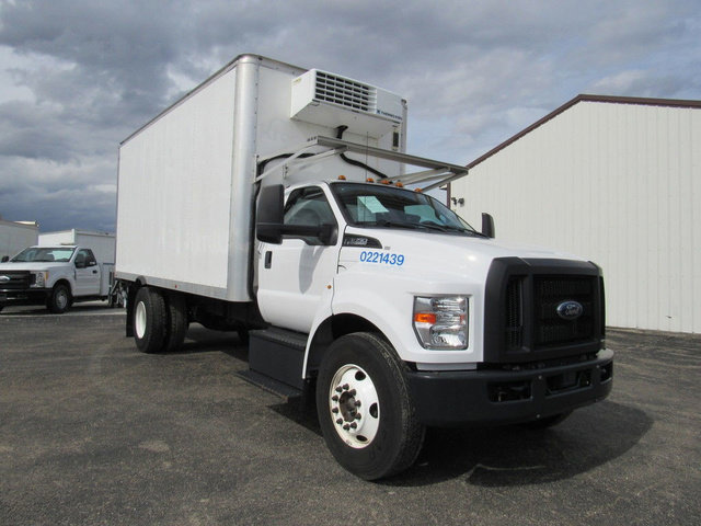 Used 2022 Ford F650 2WD Regular Cab Super Duty image 8
