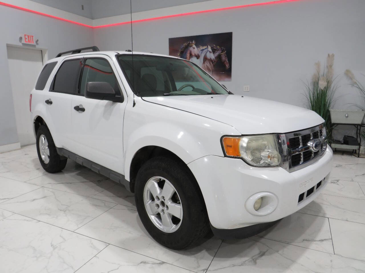 Used 2012 Ford Escape XLT image 2