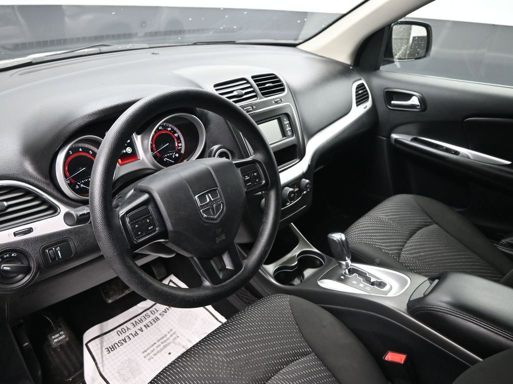 Used 2020 Dodge Journey SE image 18