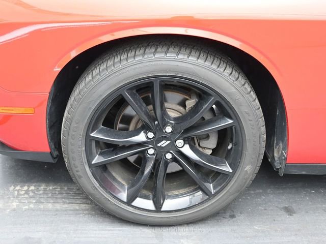 Used 2018 Dodge Challenger SXT Plus image 29