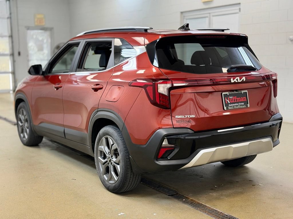 Used 2024 Kia Seltos S FWD image 7