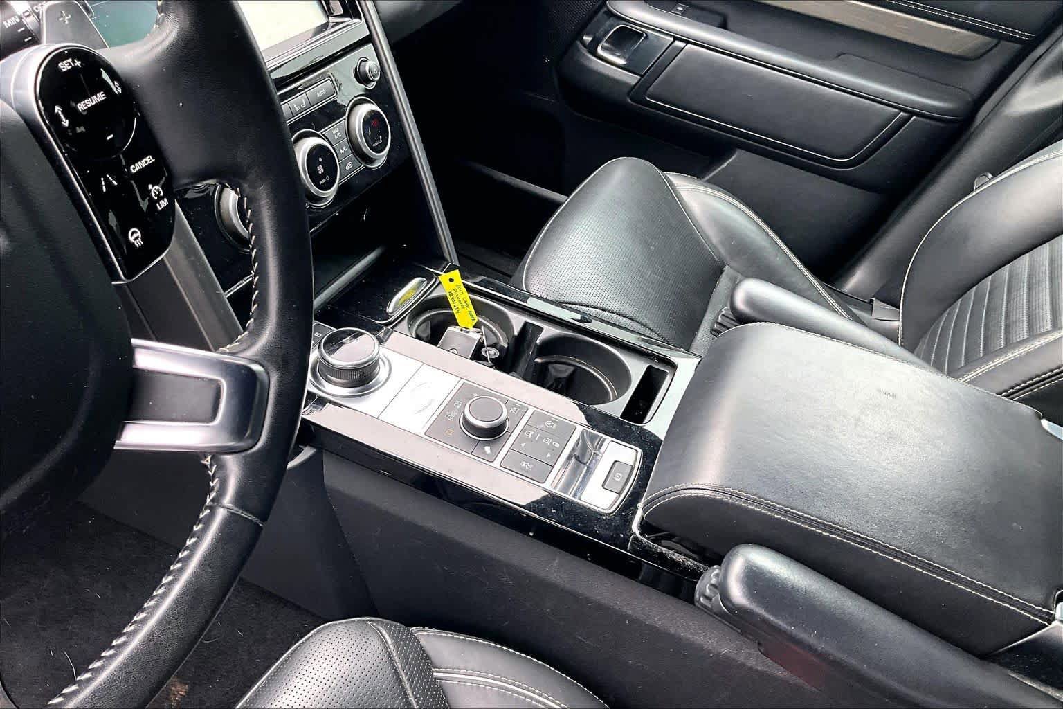 Used 2019 Land Rover Discovery HSE Luxury AWD/4WD image 16