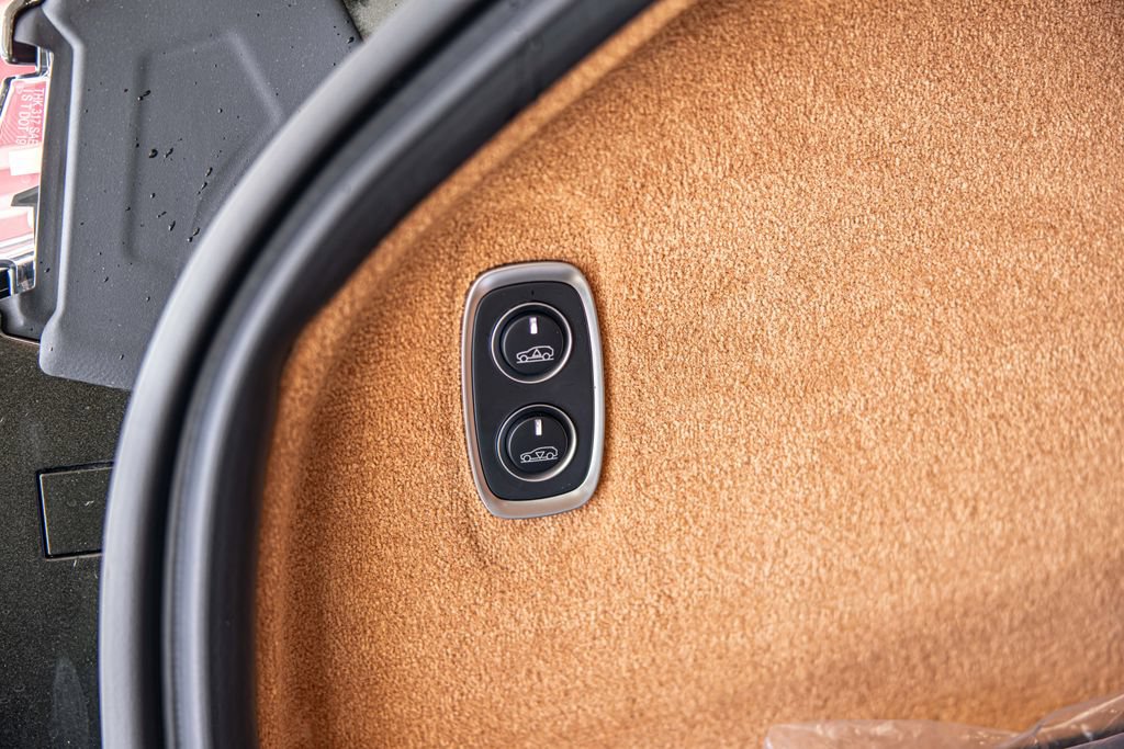 New 2026 Aston Martin DBX S AWD/4WD image 17