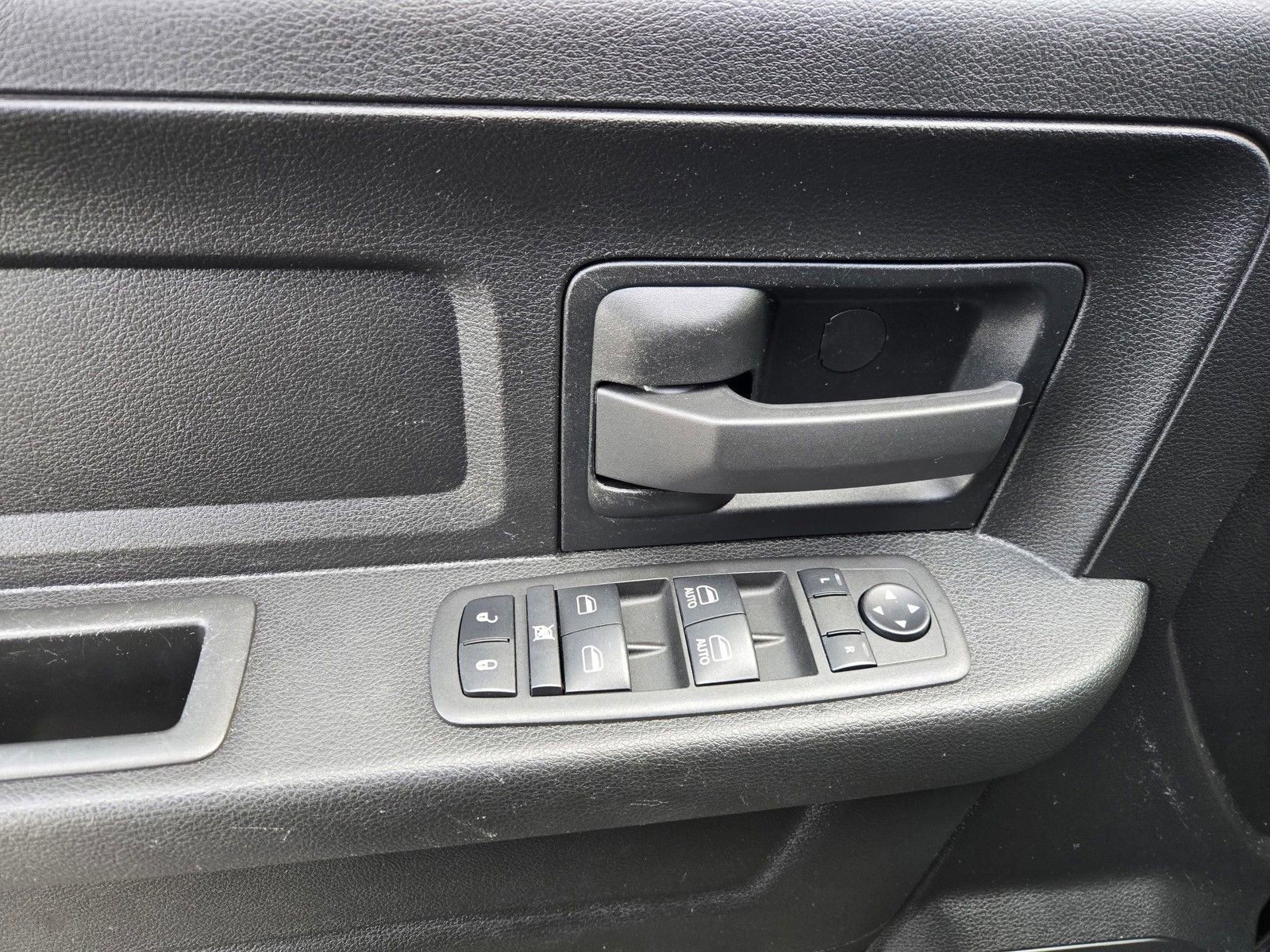 Used 2022 RAM 1500 Tradesman w/ Tradesman SXT Package image 18