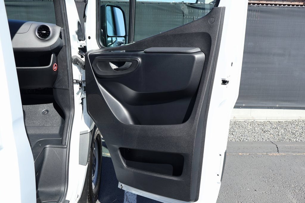 New 2026 Mercedes-Benz Sprinter 2500 image 8