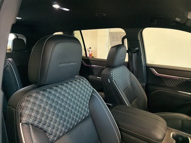 Used 2025 GMC Acadia Denali w/ LPO, Cargo Package image 41