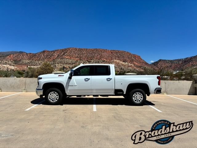 New 2026 Chevrolet Silverado 3500 LTZ w/ LTZ Convenience Package AWD/4WD image 4