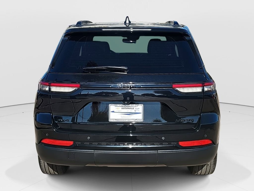Used 2023 Jeep Grand Cherokee Limited w/ Black Appearance Package image 4