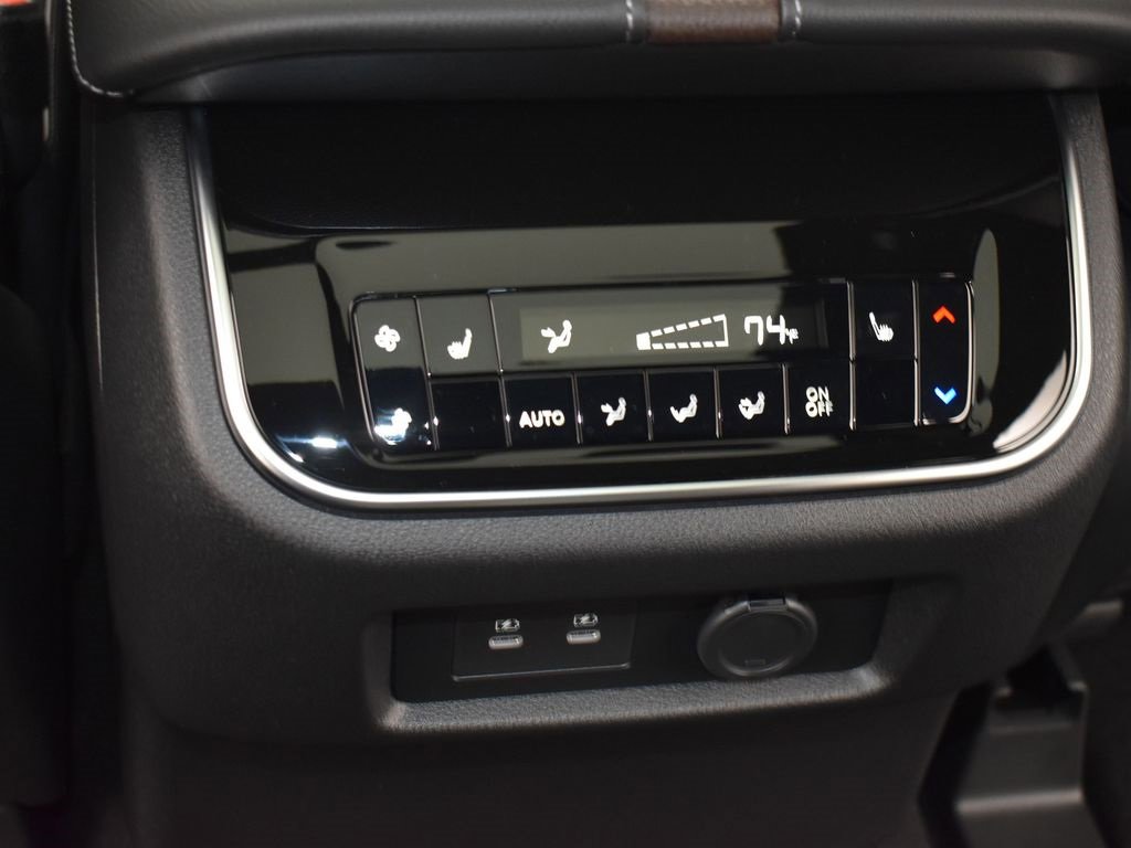 New 2026 Nissan Armada Platinum image 15