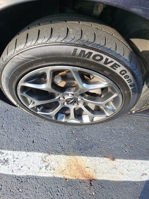 Used 2015 Chrysler 300 S RWD image 18