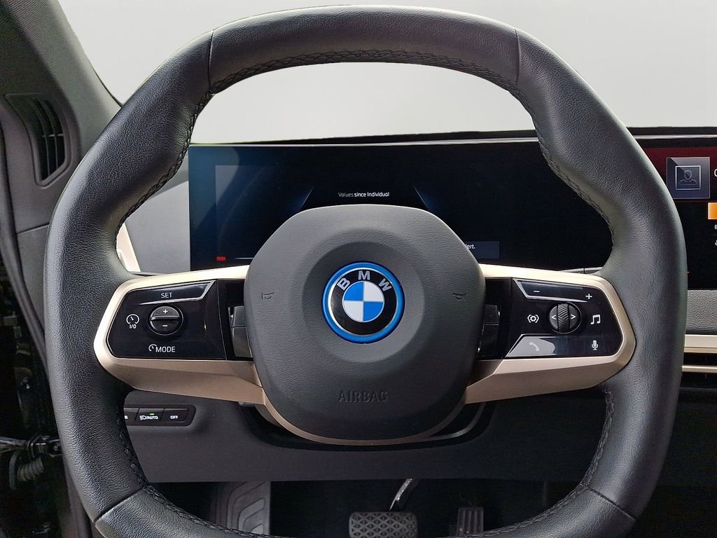 Used 2024 BMW iX xDrive50 w/ Sport Package AWD/4WD image 19