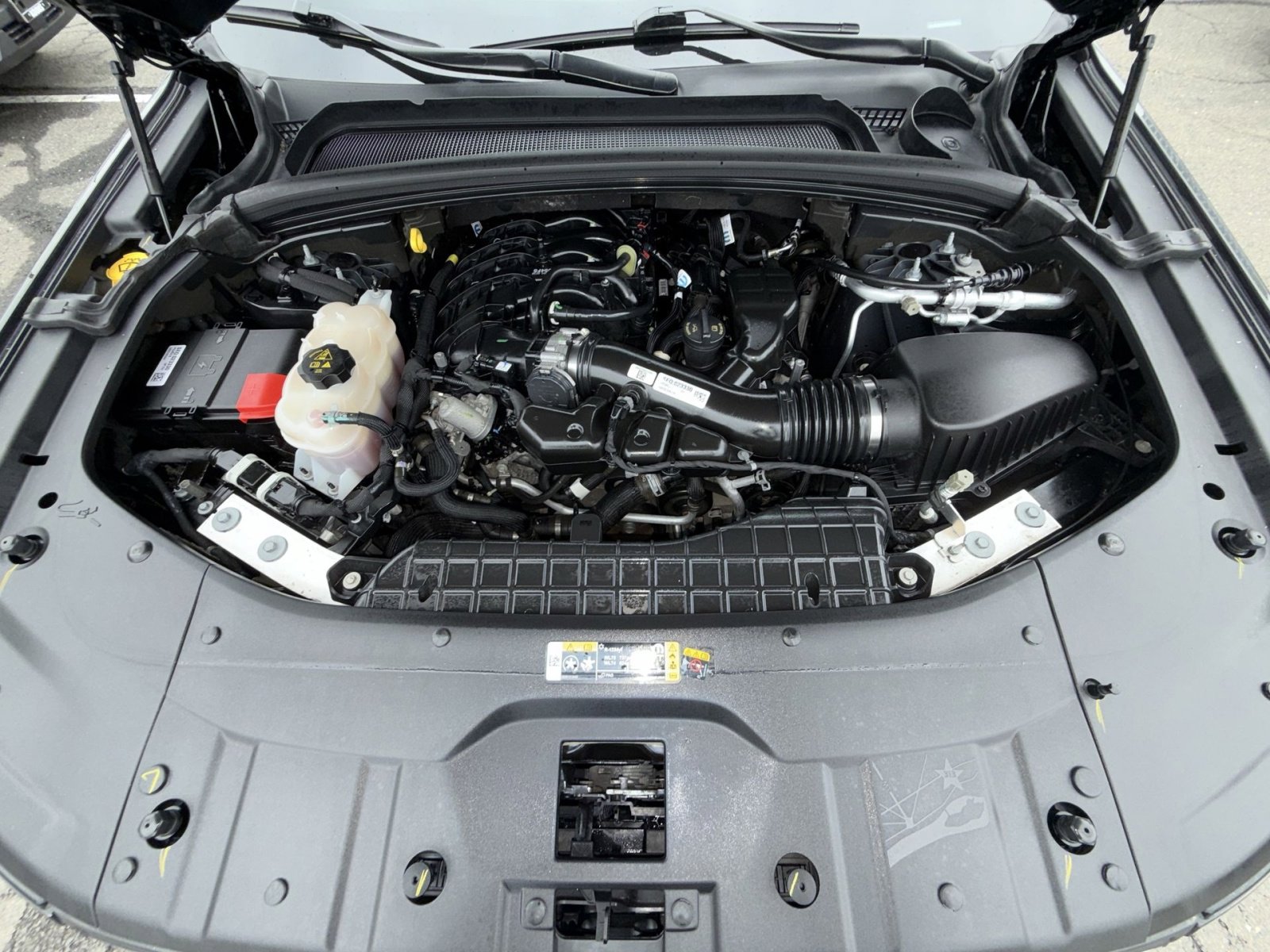 Used 2023 Jeep Grand Cherokee Laredo w/ Luxury Tech Group I image 28