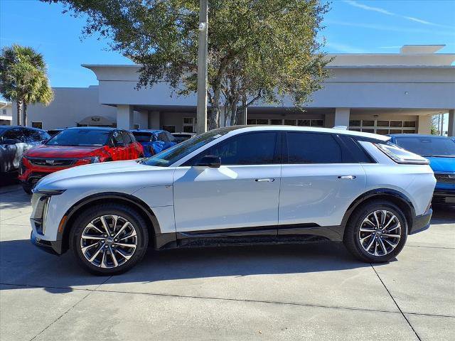 New 2026 Cadillac Lyriq Sport AWD/4WD image 2