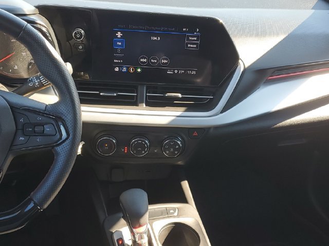 Certified 2024 Chevrolet Trax RS w/ Sunroof Package FWD image 12