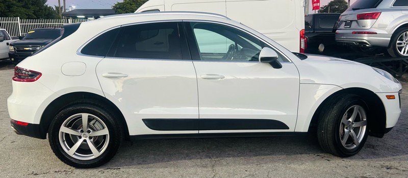 Used 2017 Porsche Macan S AWD/4WD image 6