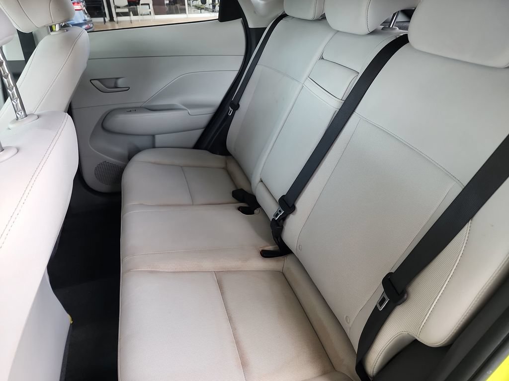 Used 2025 Hyundai Kona SEL AWD/4WD image 39