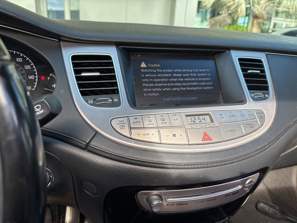 Used 2012 Hyundai Genesis 5.0 image 4