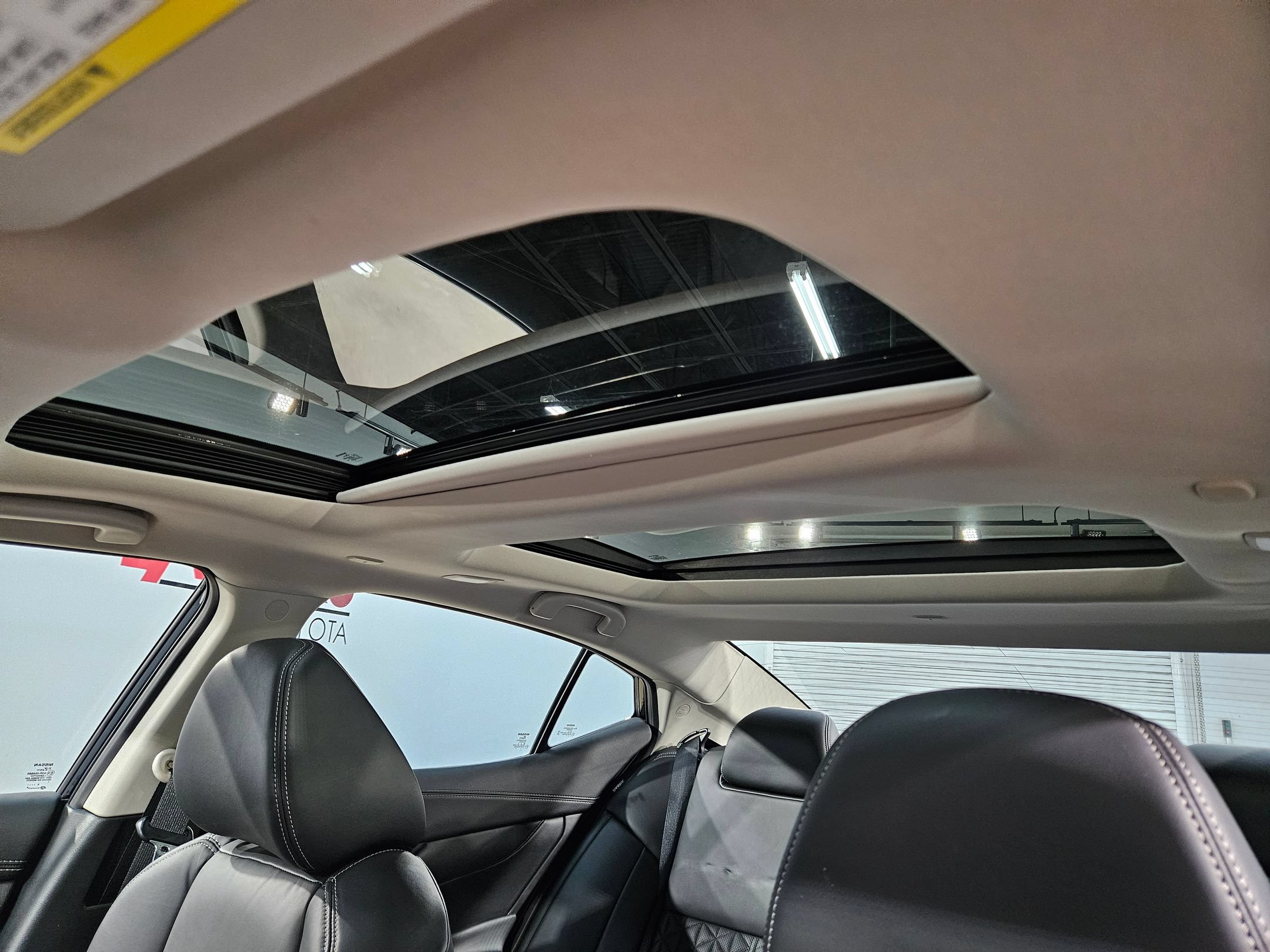 Used 2020 Nissan Maxima Platinum w/ Sport Mat Group FWD image 24