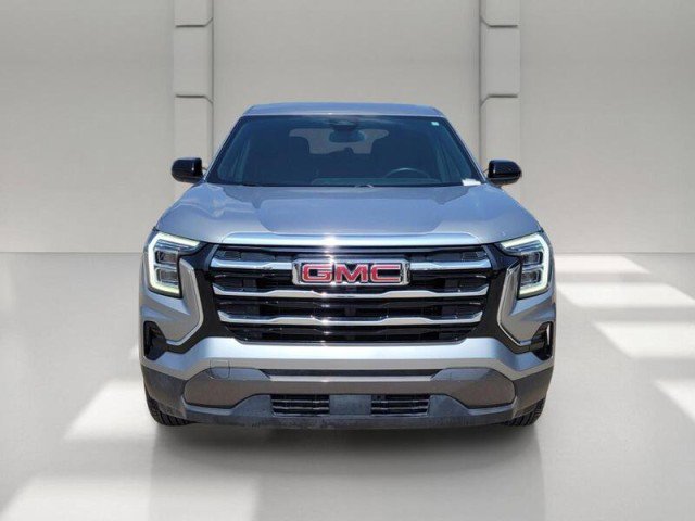 Used 2025 GMC Terrain Elevation AWD/4WD image 2