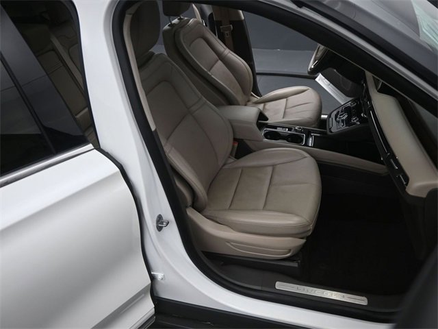 Used 2022 Lincoln Corsair Reserve w/ Equipment Group 201A image 19