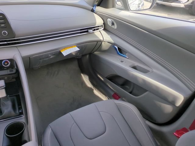 New 2026 Hyundai Elantra Sport FWD image 16